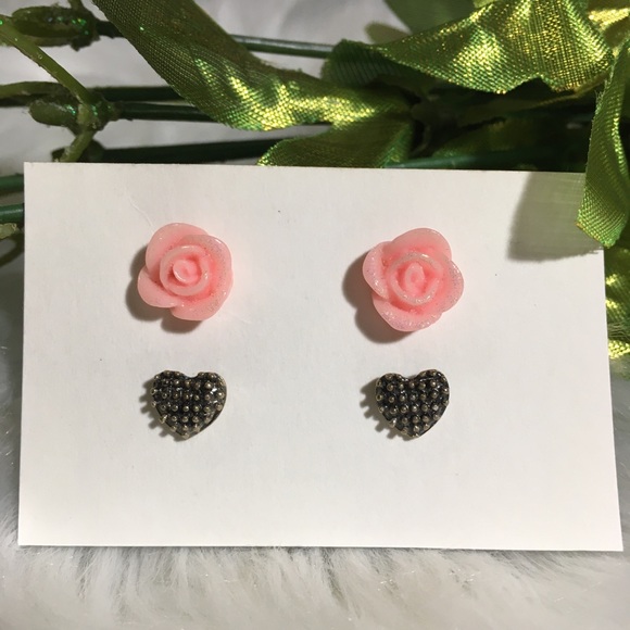 Pink Roses & Gold Hearts Earring Set - Picture 4 of 5